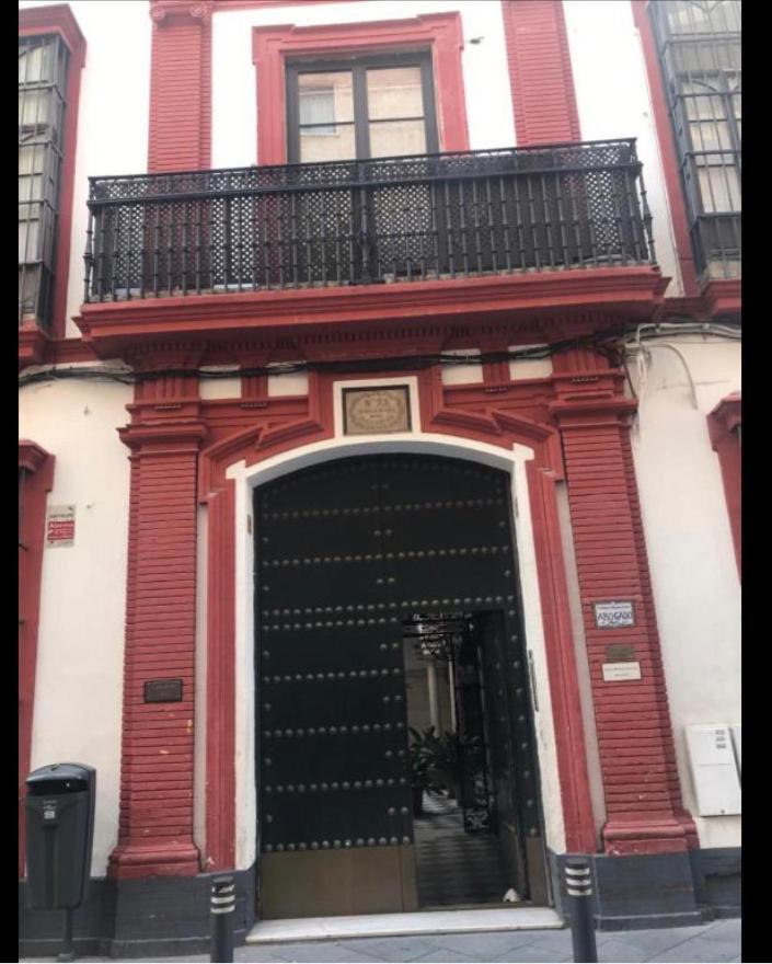 Piso A 60 Metros De La Catedral, Seville